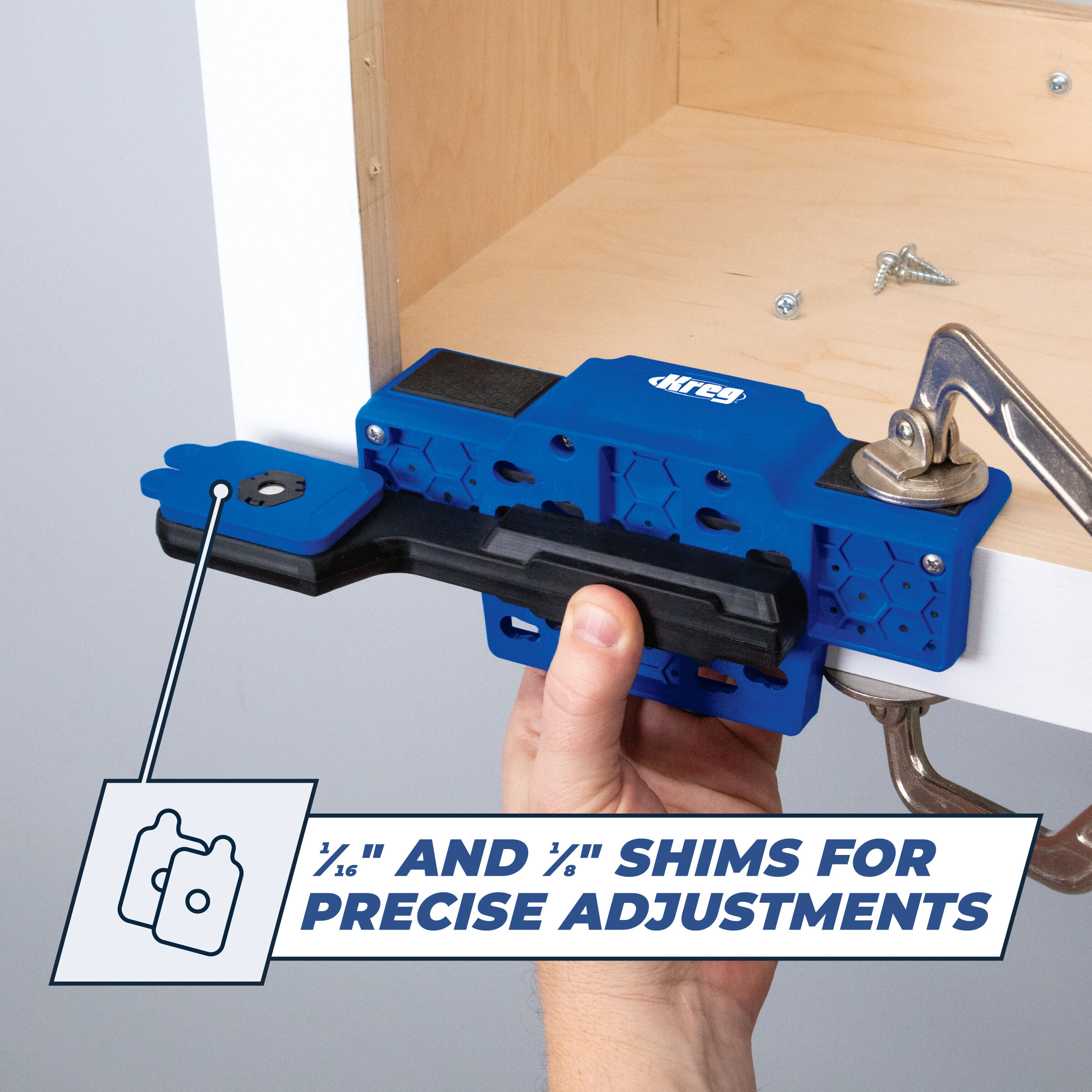 Cupboard door outlet jig